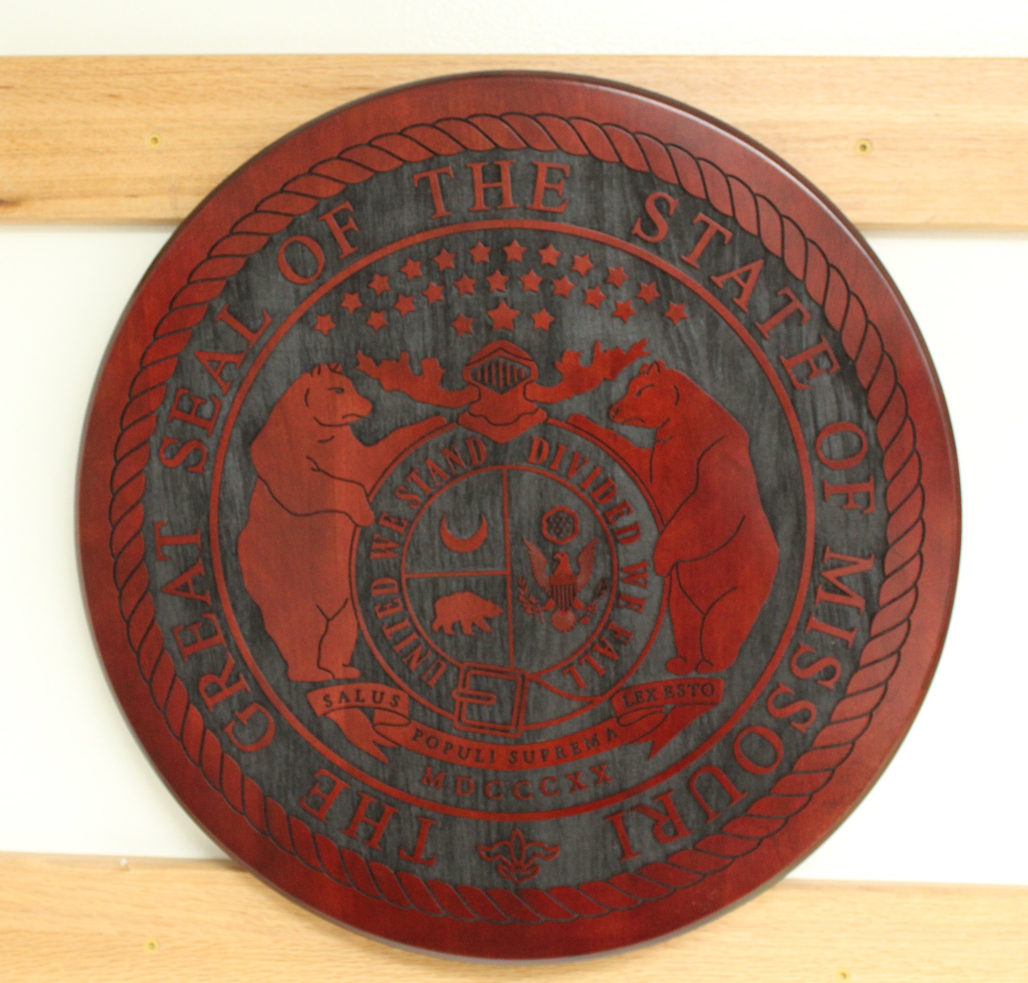 20″ Round State Seal